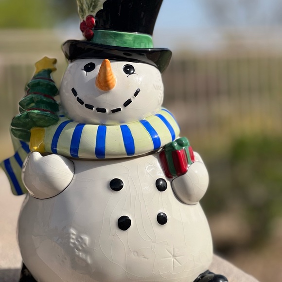 Christmas cookie jar snowman by Fritz and Floyd - Picture 15 of 16